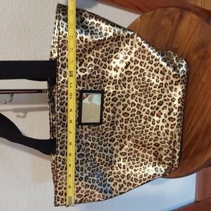 Betsyville| Large Shiny Leopard TOTE Bag Top Zip Animal Print Trendy Mod  Purse
